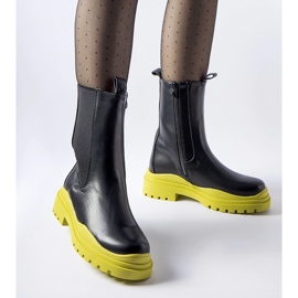 Crne čizme s potplatom u boji iz Delebioa crno 1