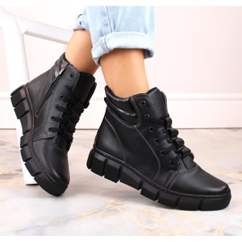 Udobne, izolirane ženske kožne čizme, crne boje Helios 562S crno 1