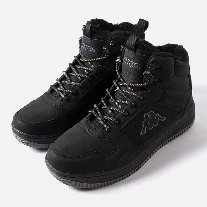 Crne izolirane sportske cipele Kappa 243046 Krzno crna 1