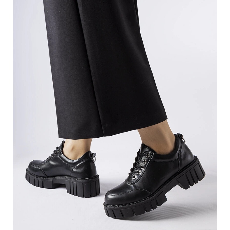 Crne masivne klasične Severino cipele crna 2