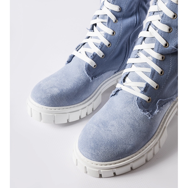 Palmer čizme izolirane plavom tkaninom plava 1