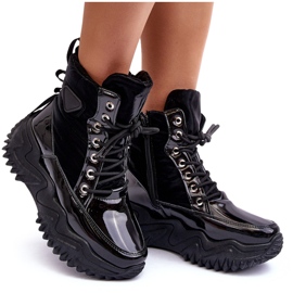 Izolirane gležnjače na masivnoj platformi, crne crno 3