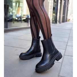 Crne gležnjače ukrašene Castella šavovima crna 2