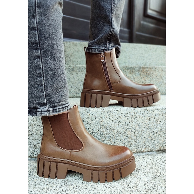 Radnice Ženskog Verisa smeđa 2