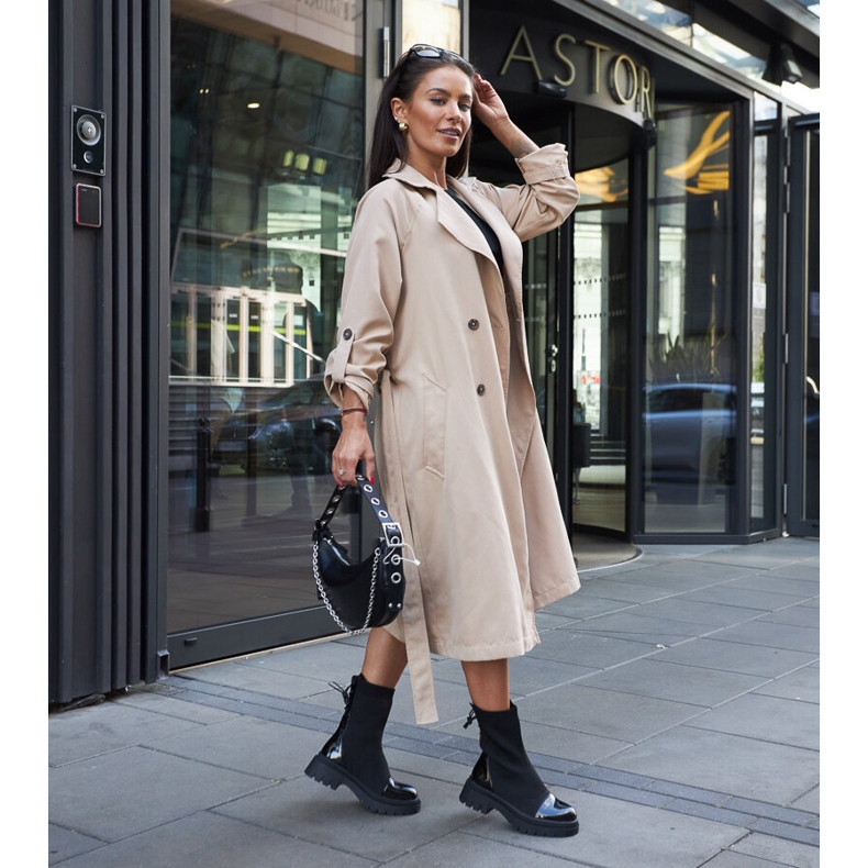 Inna Crne lakirane gležnjače iz Albertine crna 1