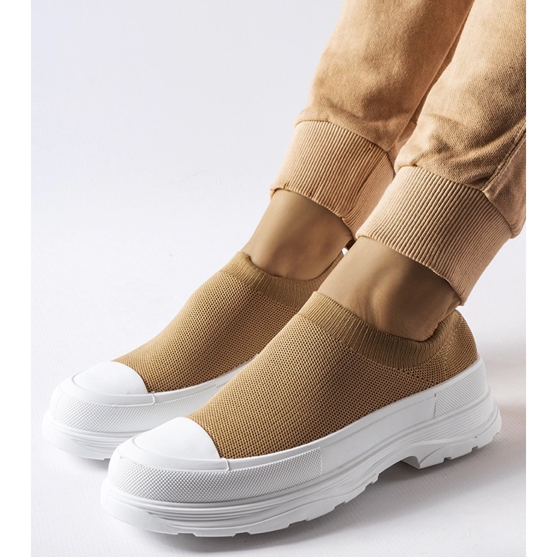 Smeđe tenisice s platformom Baratili smeđa 2