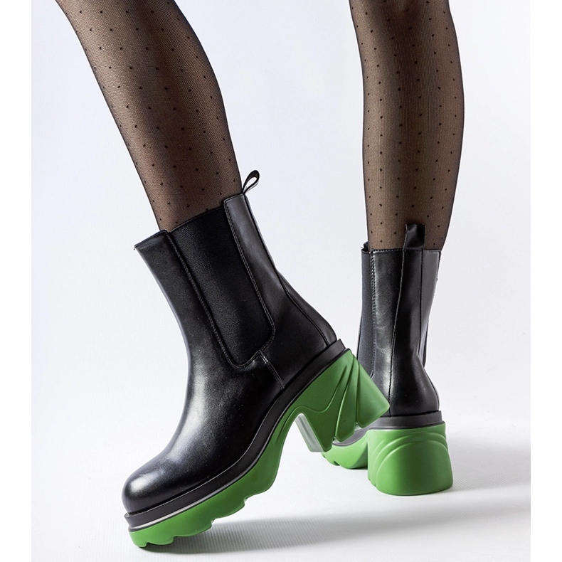 Crne izolirane gležnjače sa zelenom Tirano petom crno 1