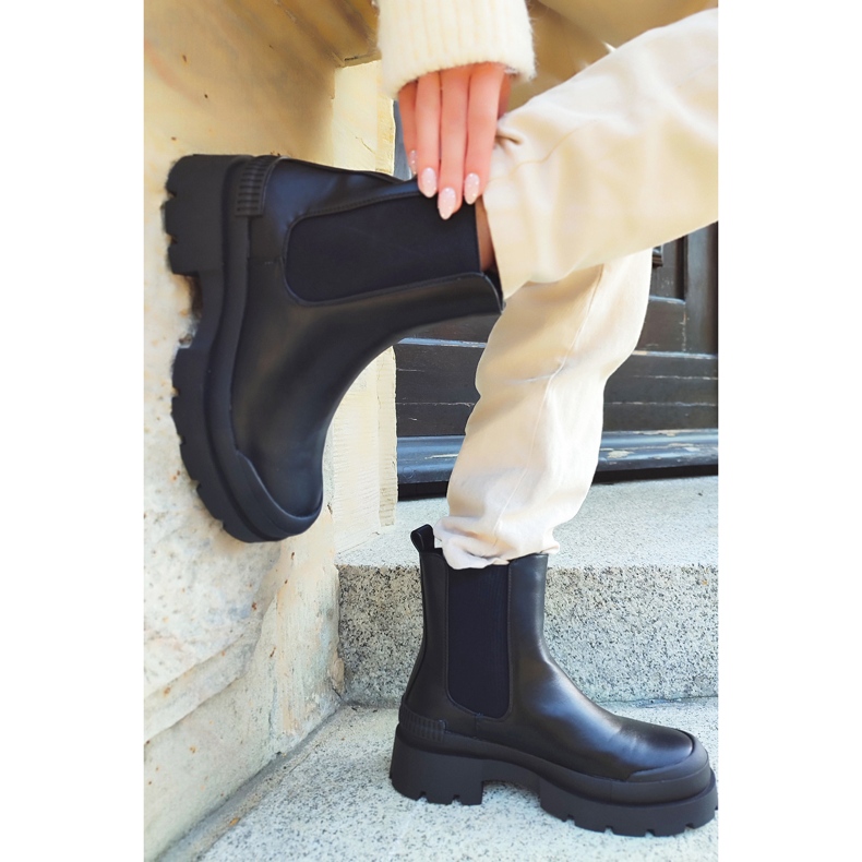 Ženske crne čizme s crnim potplatom crna 1