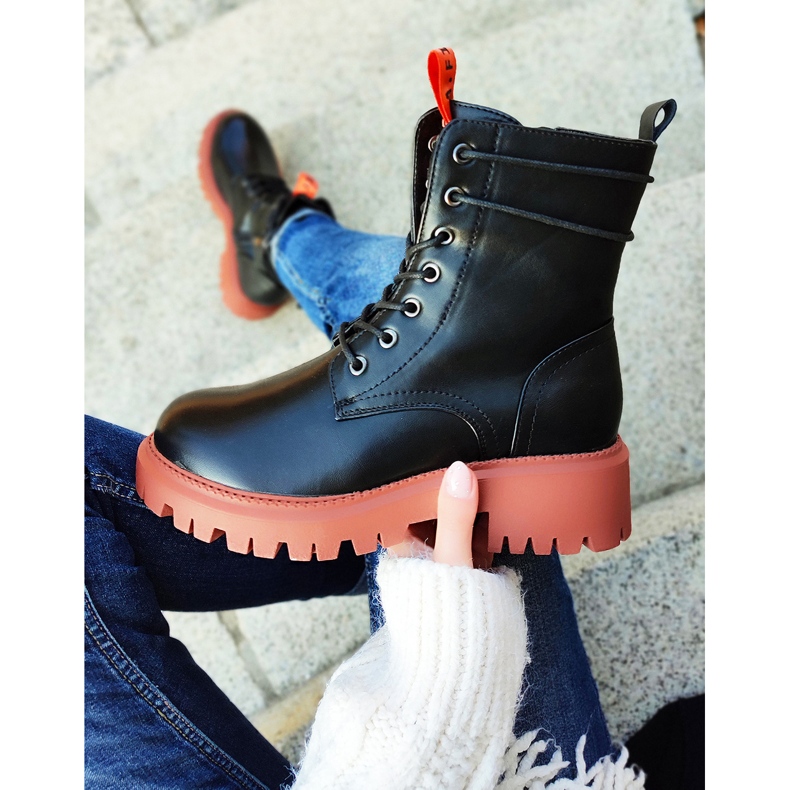 Ženske crne radnice sa šarenim dodatkom crna 2