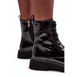 Ženske lakirane radne gležnjače s ukrasom crne S.Barski MR870-67 crna 2