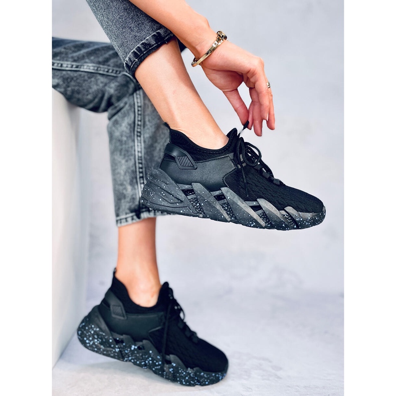 Indu crne sportske cipele crno 2