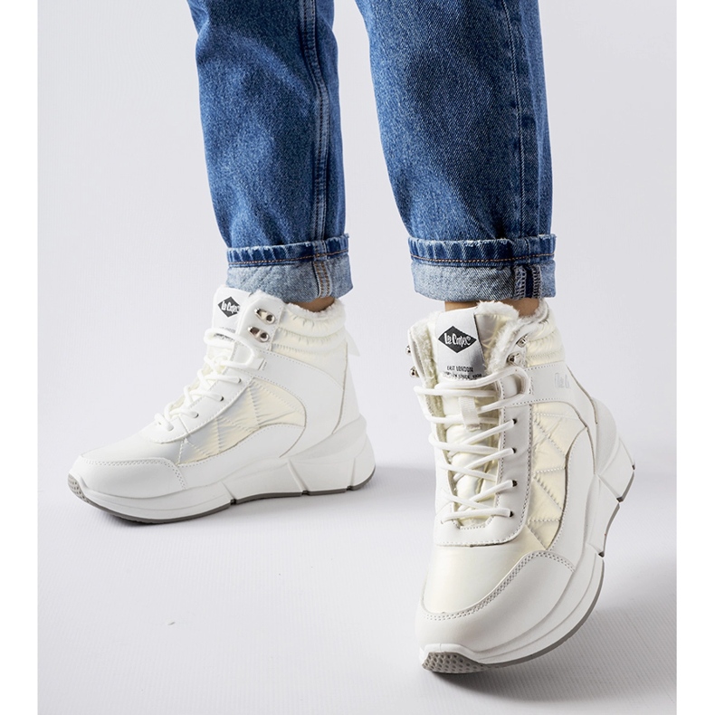 Bijele izolirane čizme Lee Cooper LCJ-23-44-1983L bijela 1