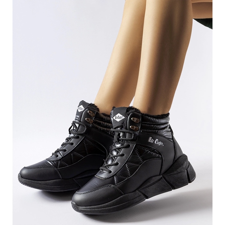 Crne čizme Lee Cooper LCJ-23-44-1984L crna 1