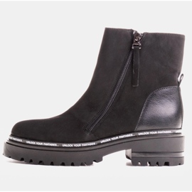 Marco Shoes Glatke ženske čizme sa zanimljivim, debelim dnom crno 1