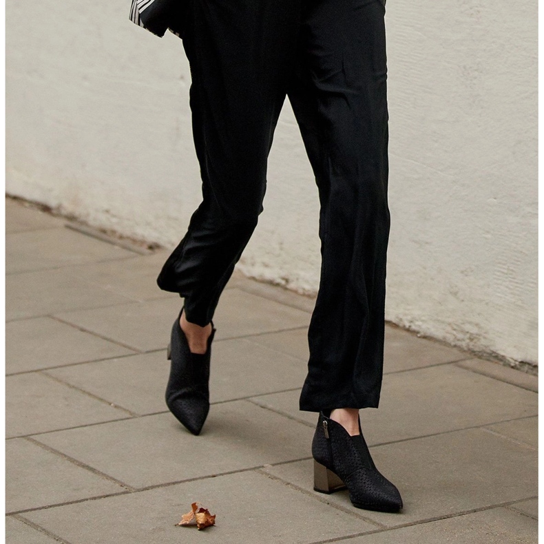 Marco Shoes Vitke čizme s gumom u gornjem dijelu i metalnom petom crna 1