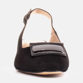 Marco Shoes Sandale na nisku potpeticu s ravnim ukrasom crna 1