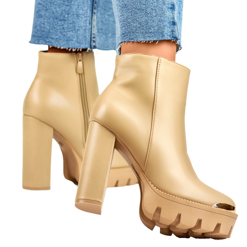 Bež ženske visoke gležnjače s debelom petom 1