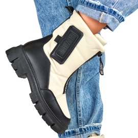 Ženske čizme za snijeg bež boje s crnim potplatom 1