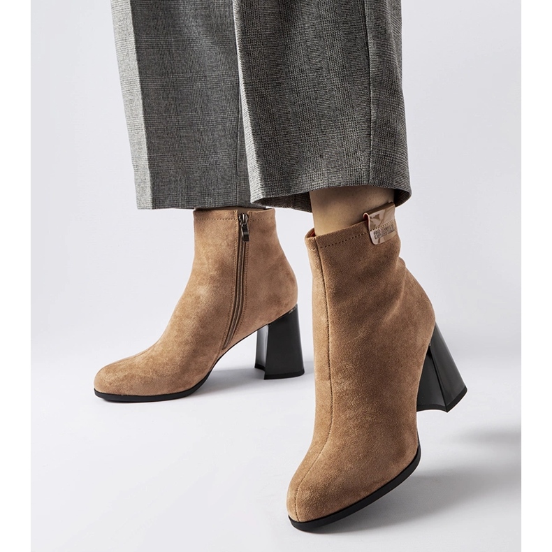 Bež elegantne gležnjače marke Serbadone 1