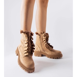 Bež gležnjače s volanima, eko antilop Sterpito 1