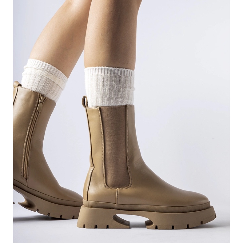 Smeđe izolirane čizme Mombello smeđa 1