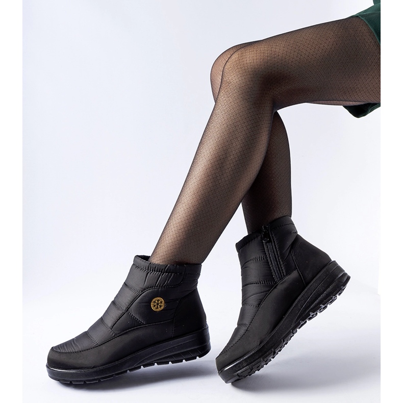 Crne čizme za snijeg s niskim klinom Vittore crno 1