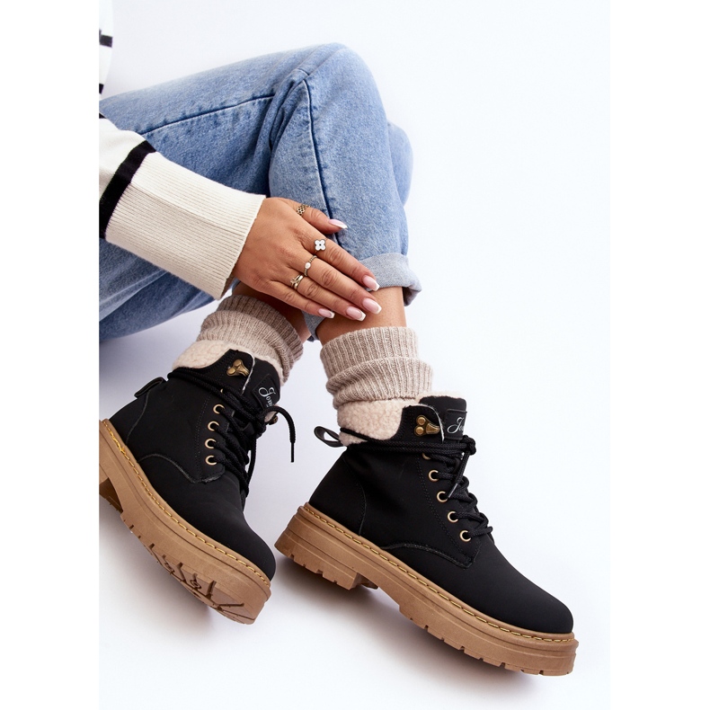 Ženske kožne čizme s ovčjom kožom, crne Lynnvia crno 1