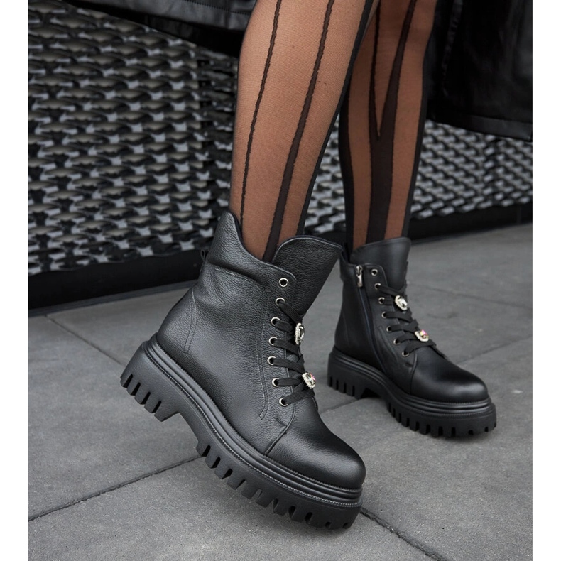 Karino crne kožne izolirane čizme crno 1