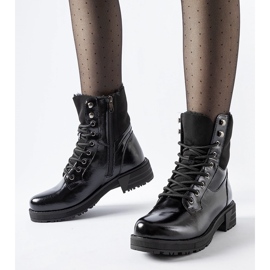 Crne izolirane radničke čizme crna 1