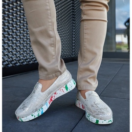 Bež cipele sa šarenim klinom 1