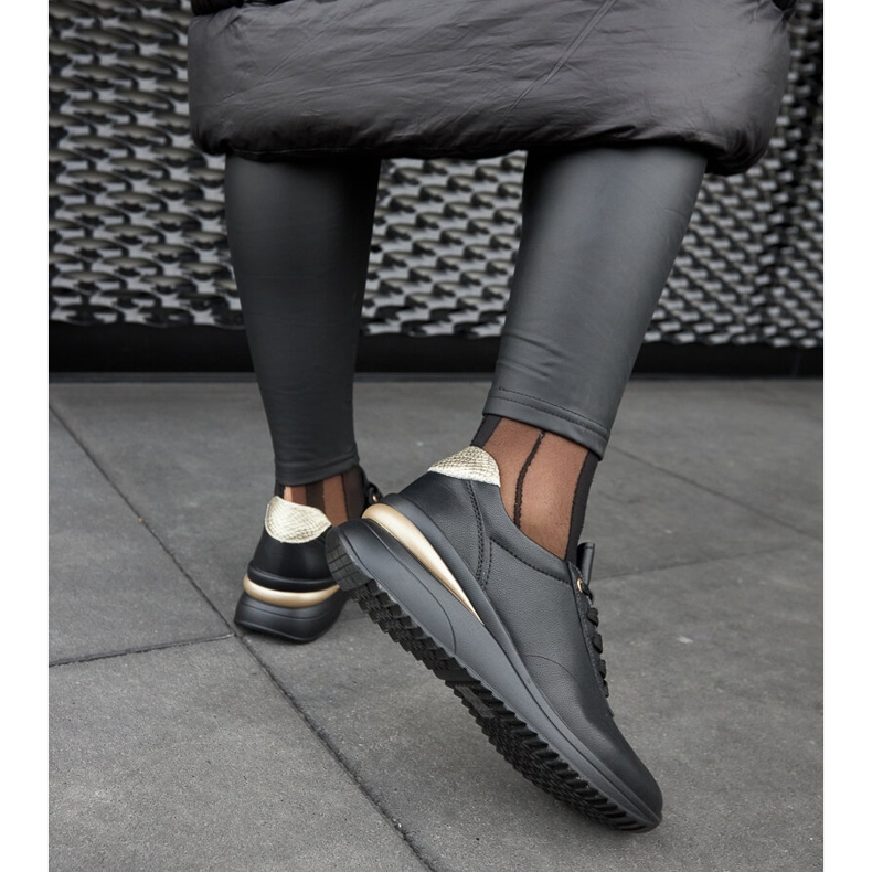 Federico crne kožne tenisice na wedges crna 1