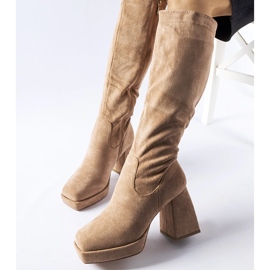 Bež tople čizme na masivnu Fantino petu 1