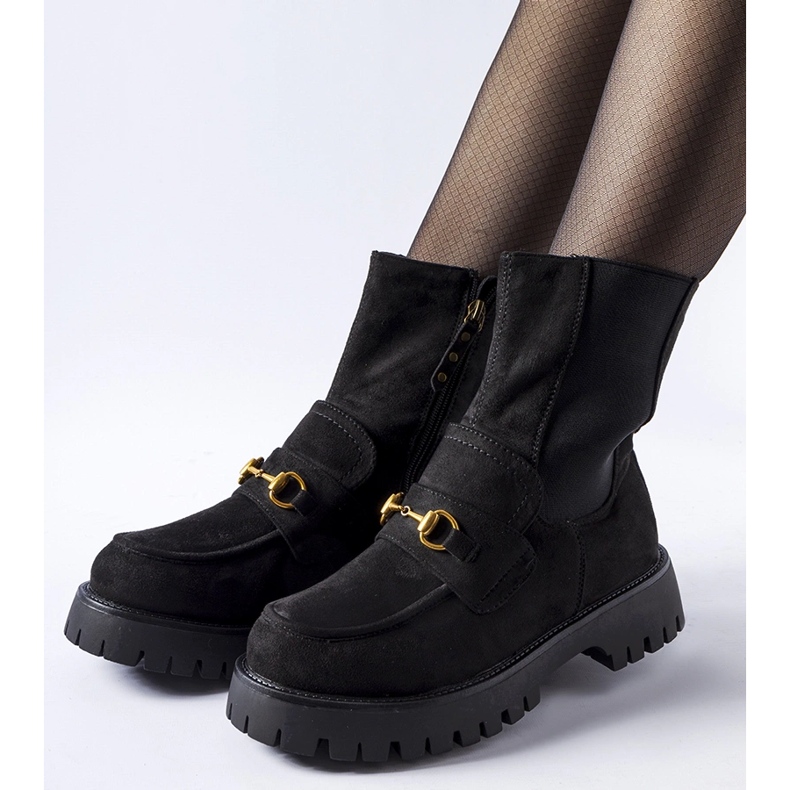 Crne izolirane čizme s Overlook kopčom crno 1