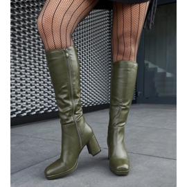 Zelene čizme s četvrtastim vrhom iz Biassona zelena 2