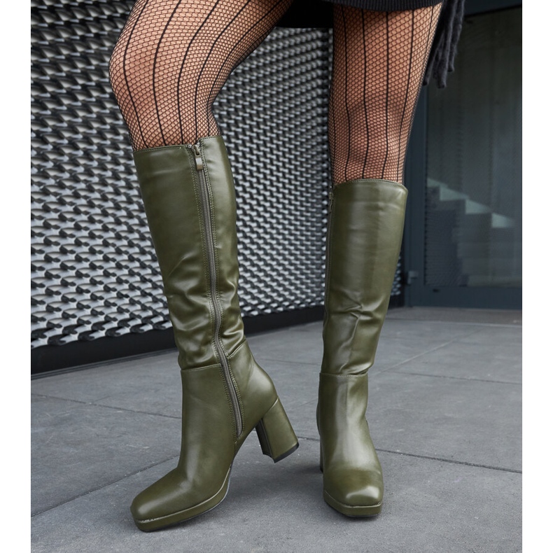 Zelene čizme s četvrtastim vrhom iz Biassona zelena 2