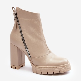 Moderne kožne gležnjače na visoku petu Laura Messi 2509 svijetlo bež 1