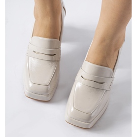 Sive lakirane salonke sa zapadnom petom siva 1