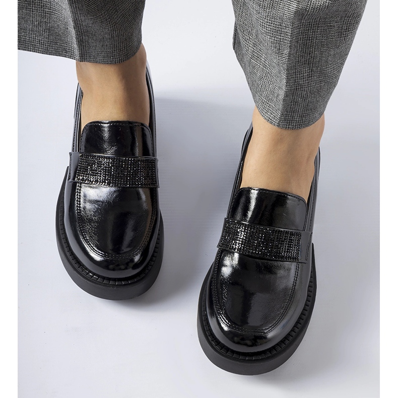 Crne lakirane salonke s Harrisburg petom crna 1