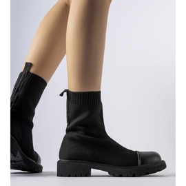 Crne gležnjače s čarapama sa kamenčićima iz Vaila crna 1