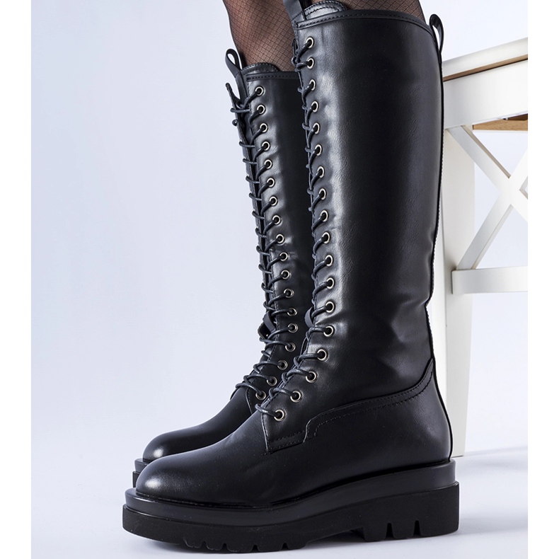 Crni dugi izolirani Padernello radnici crna 2