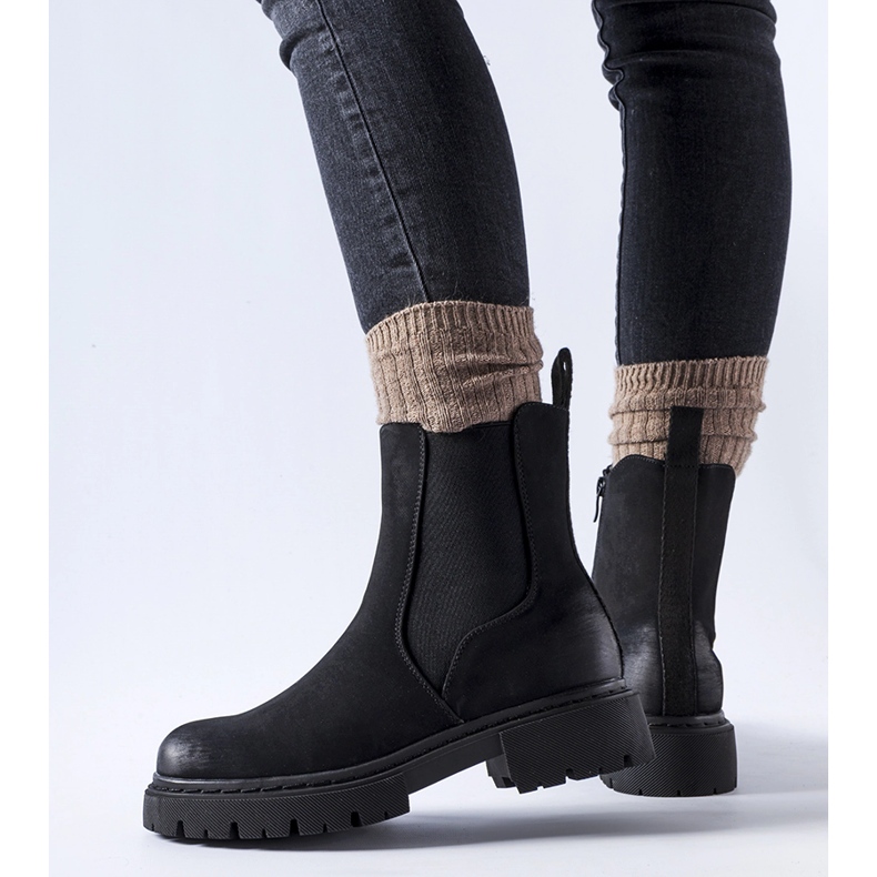 Piedalue crne izolirane mat gležnjače crna 1