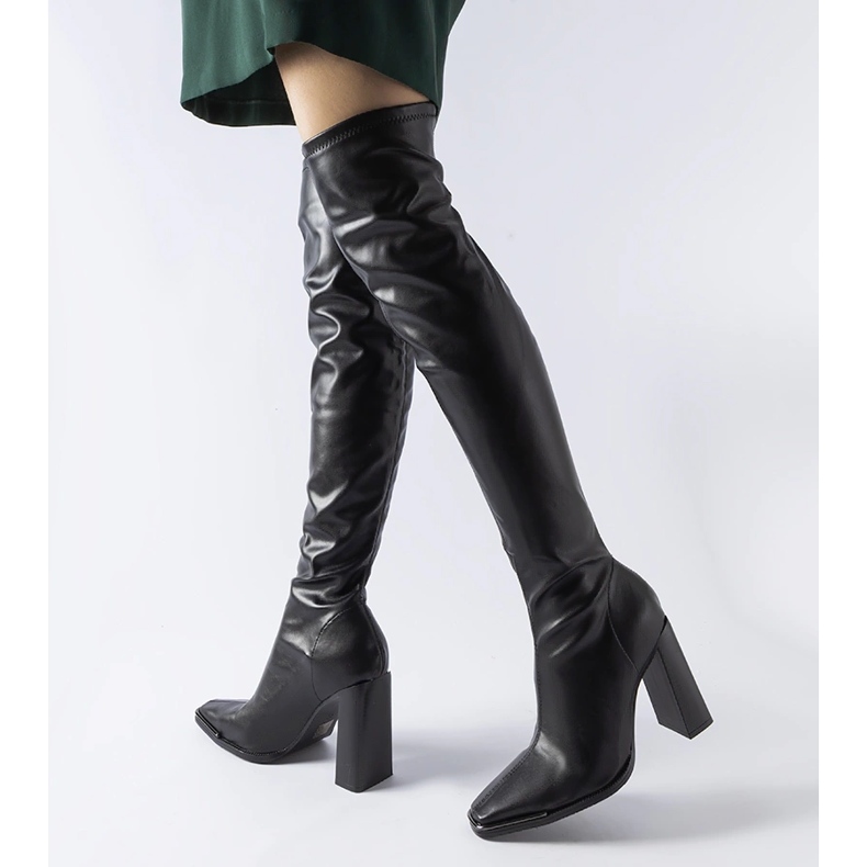 Crne klasične čizme na visoku petu iz Faubourga crno 1