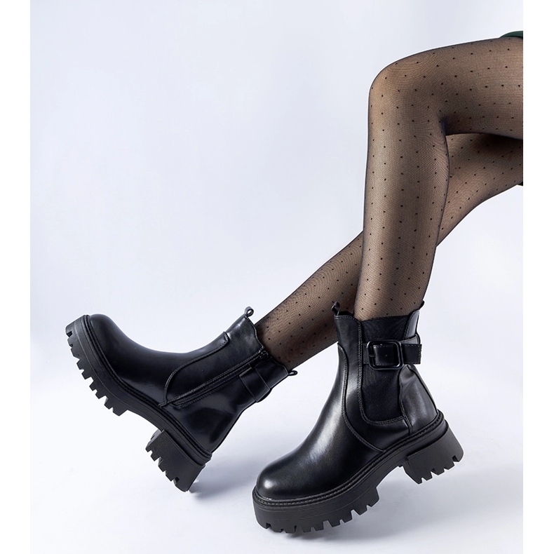 Crne izolirane čizme s Casola kopčom crno 1