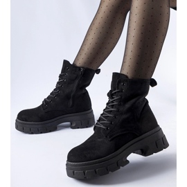 Crne radničke cipele s debelim đonom Qureshi crno 1