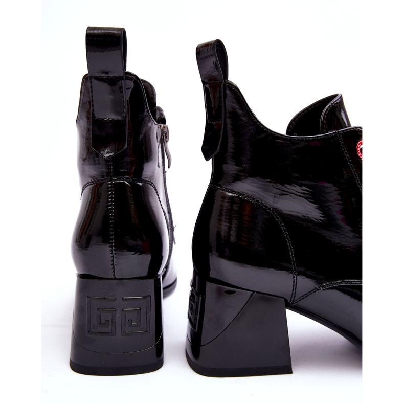 Niske lakirane gležnjače na vezanje S.Barski MR870-66 crne crno 3