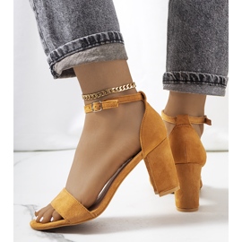 Smeđe sandale na Karella stupu smeđa višebojan 1