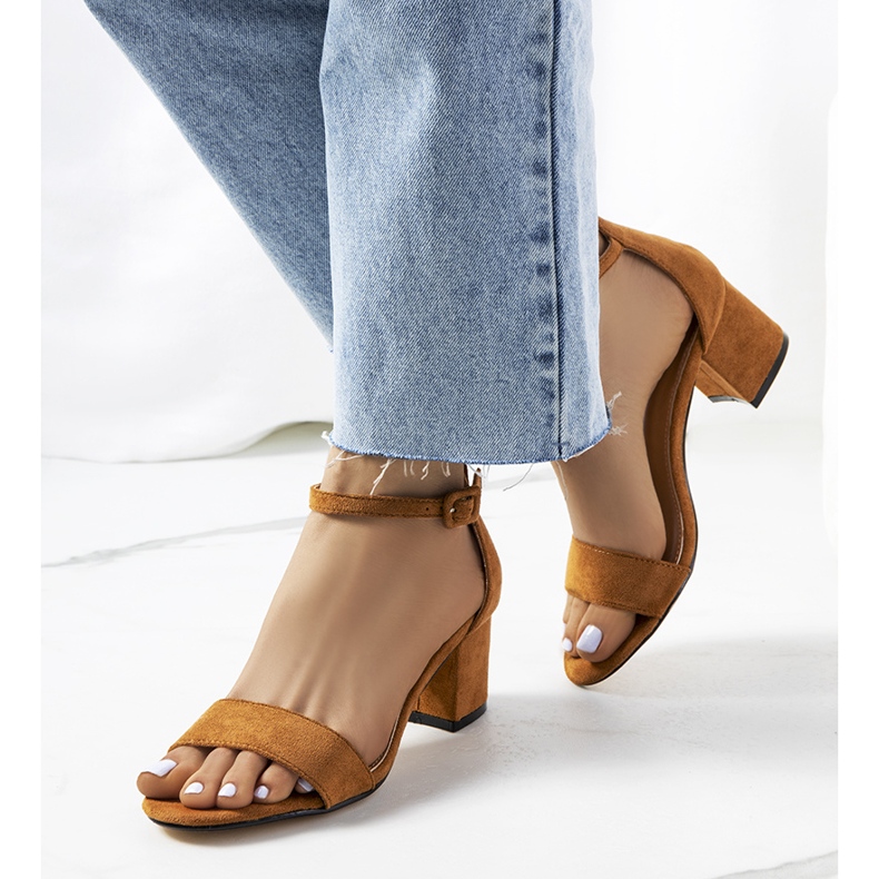 Smeđe sandale na Deshe postu smeđa 1