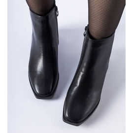 Crne izolirane čizme s četvrtastom petom Boris crno 1