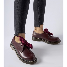 Kestenjaste cipele s ukrasnom mašnom iz Rodrigueza crvena 1