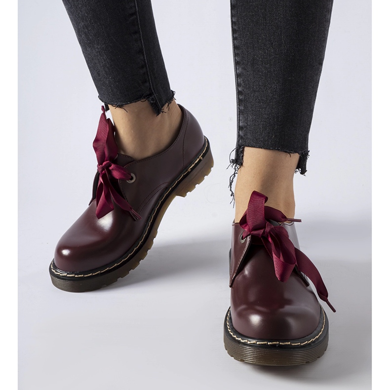 Kestenjaste cipele s ukrasnom mašnom iz Rodrigueza crvena 2